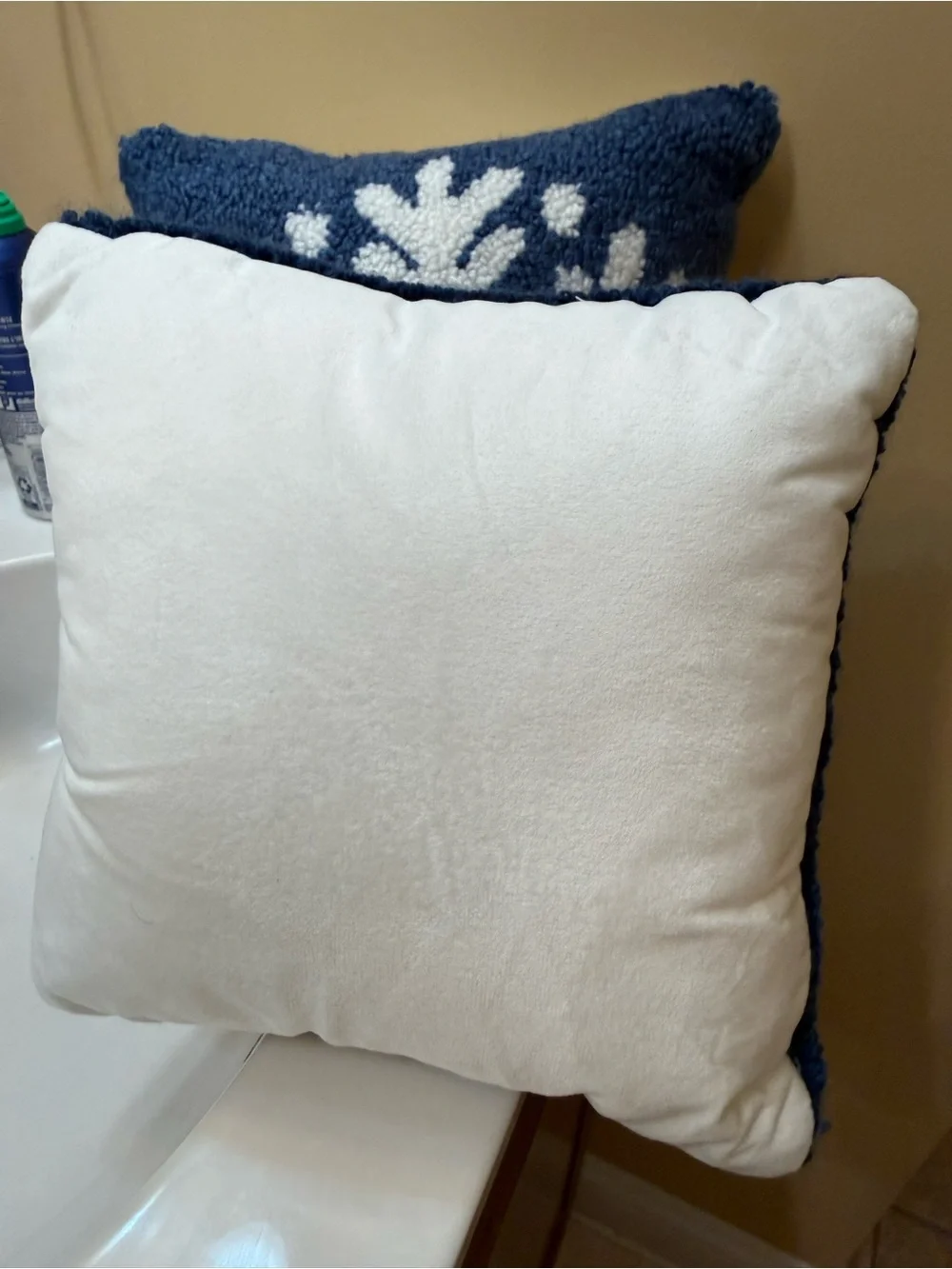 Source Unknown Blue & White Snowflake Hooked Holiday Pillow